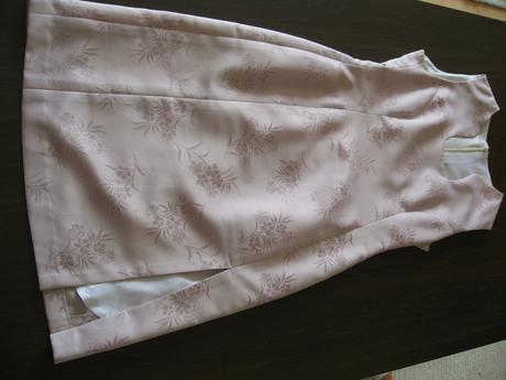 Spolocenske saty, 38