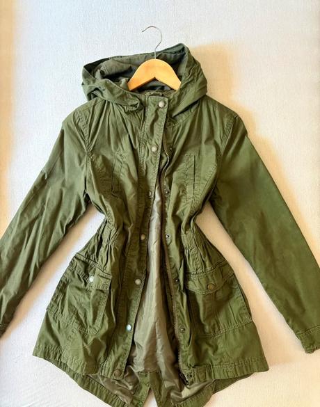 Olivová parka s kolibríkom, takko,xs