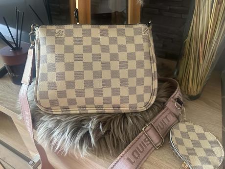 Kabelka crossbody, 