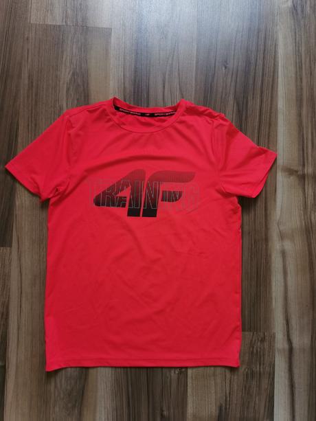 Funkčné tričká, 146