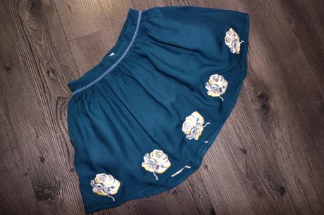 F&f vyšívaná sukňa, krásna, v. 122/6-7y, f&f,122