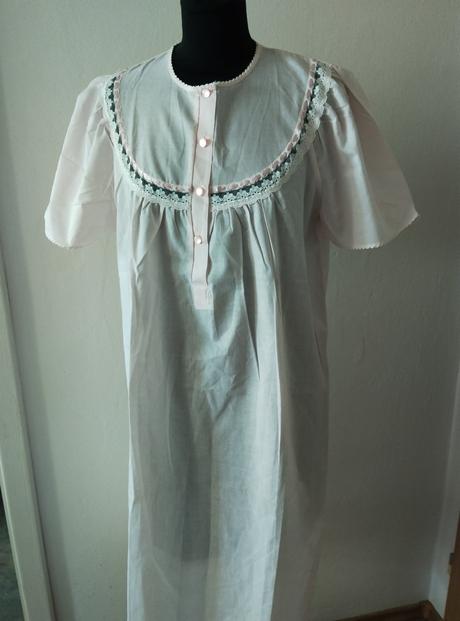 Nočná košeľa, 46