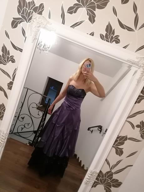 Spoločenské šaty, 38