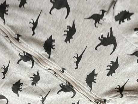 Šedá mikina na zips s dinosaurami, sinsay,140
