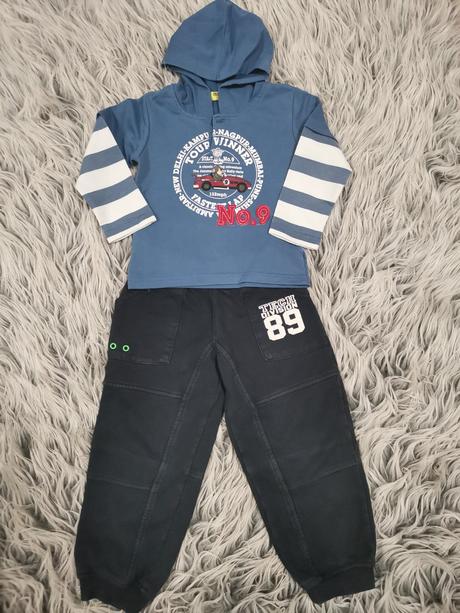 Tričko + tepláky, 104–116