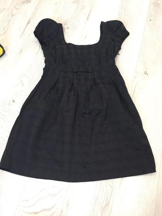 Čierne mini šaty, xs