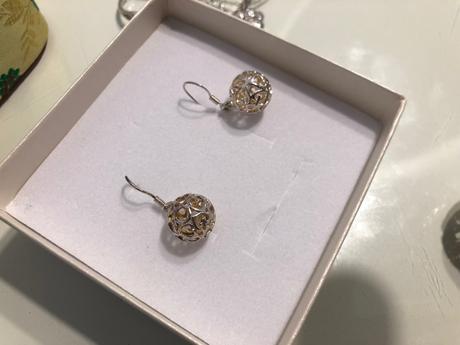 Set nausnic a nahrdelnika, 