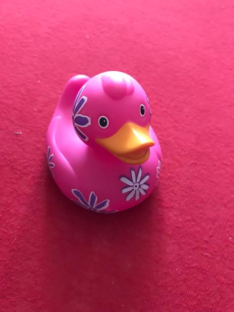 Kačička do vody gumena, dlzka 9 cm, výška 9 cm,