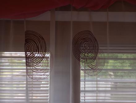 Ponúkam záclonu so závesom,