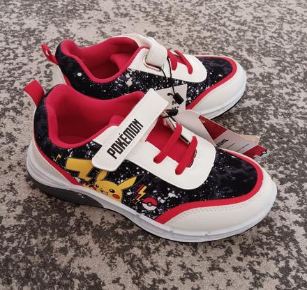 Nové pokémon svietiace tenisky veľ. 31, 31