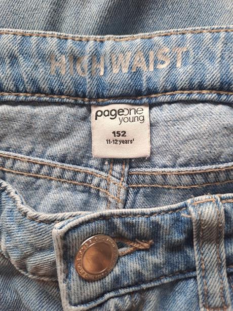 Dievčenské rifle, takko,146