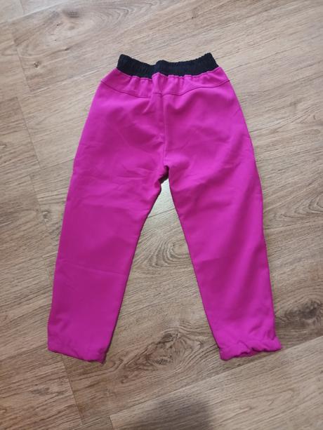 Softshelove nohavice, 122