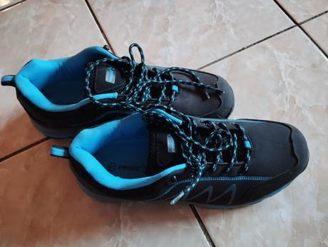 Nové dámske botasky, 41