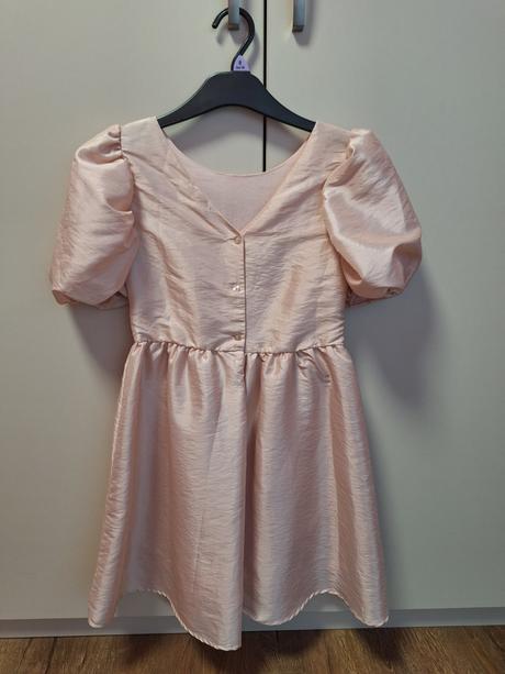 Dievčenské šatočky, sinsay,140