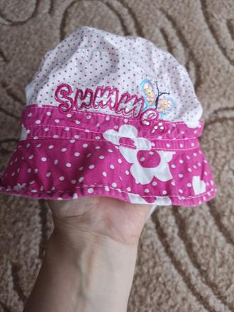 Klobúčik s motýlikom, 104