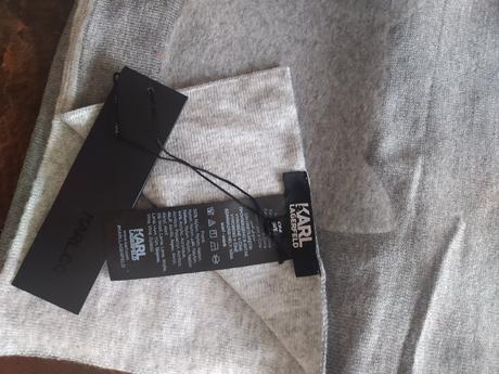 Karl lagerfeld šál, 