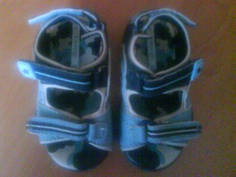 Pekne sandalky, george,23