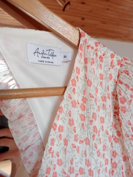 Šaty s kvietkami, xs