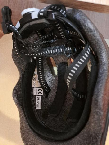 Prilba cyklisticka, xs