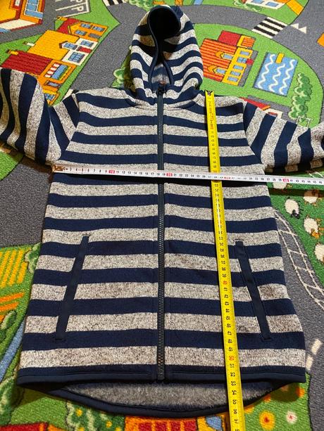 S kapucňou hm 134, h&m,134