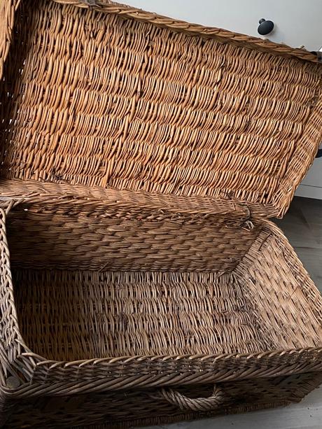 Krásny starý retro úložný zberateľský kôš kufor, 