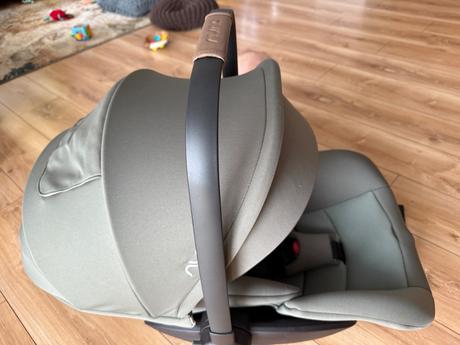 Nuna arra next 2024 autosedačka + základna, nuna