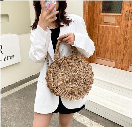 Štýlová pletená taška cez rameno hnedá a béžová,