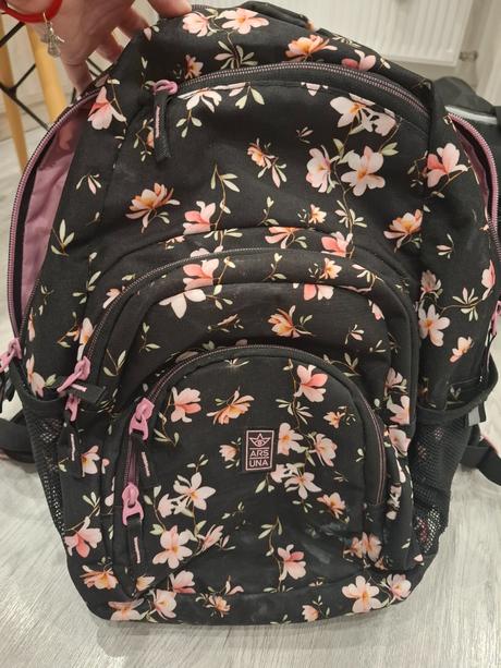 Batoh školský zn.ars una, 