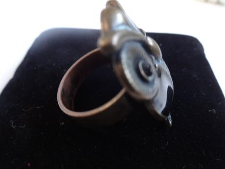 Sovičkový výrazný prsteň, 