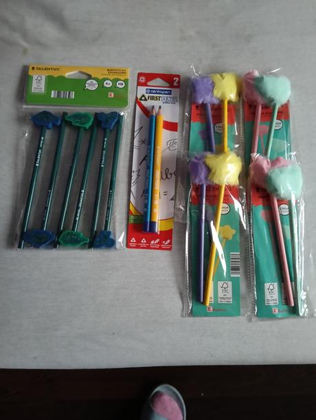 Písacie potreby do skoly, 