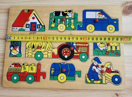 Drevené vkladacie puzzle s motívom farmy,