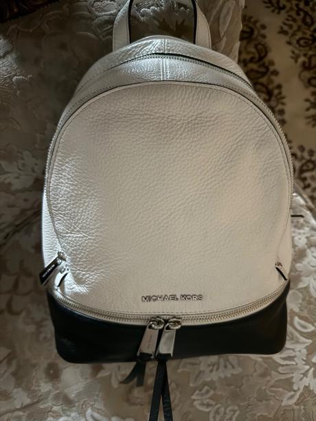 Krasny koženy ruksak michael kors, michael kors