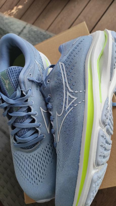 Bežecké tenisky mizuno, mizuno,40 / 42