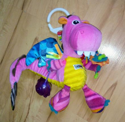 Závesná hračka - lamaze dráčik,