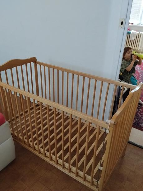 Predám decku postieľku aj madrac, šírka (cm): 60,dĺžka (cm): 120
