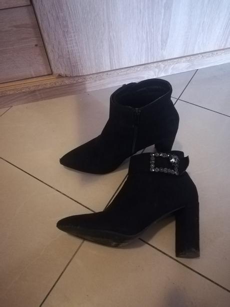 Kotnikove čierne čižmy už aj s postou, 41