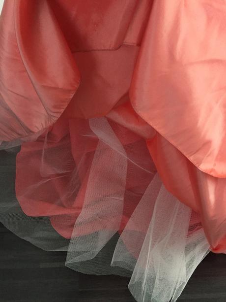 Spoločenské šaty, m