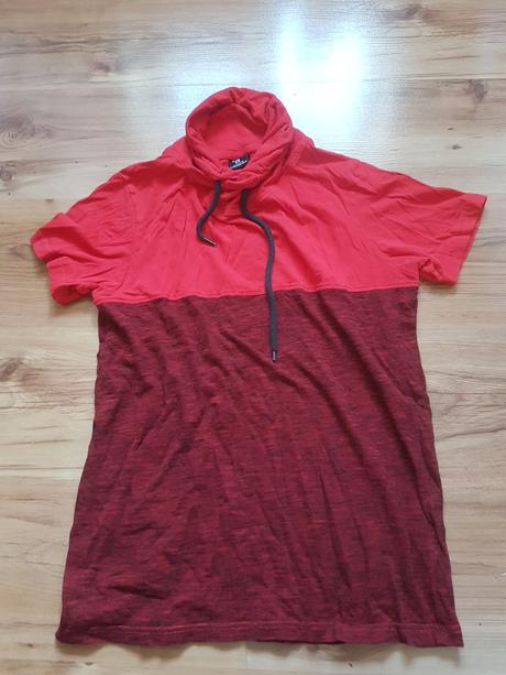 Zaujímavé tričko slim fit, m