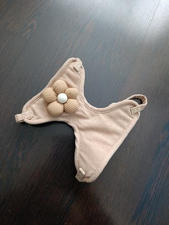 Nový hnedý postroj pre psíka, 