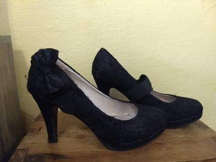 Topánky čipkované s mašľou, 37