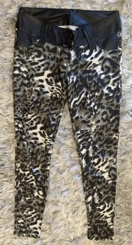 Vyteplené legíny, m