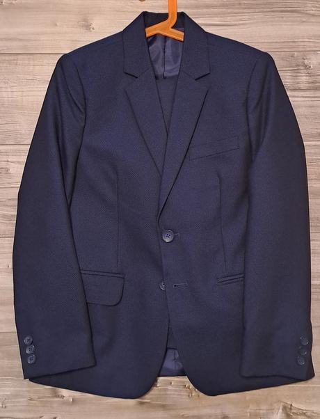 Chlapčenský oblek, 134