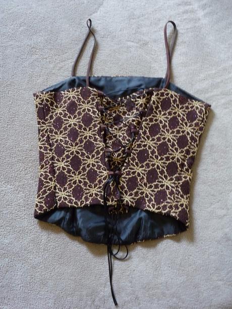 Spoločenské šaty, 36