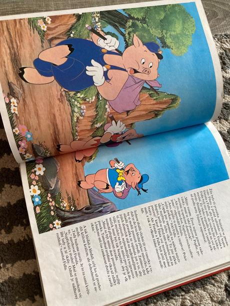 Walt disney alenka v kraji divů. autíčko modrásek, 
