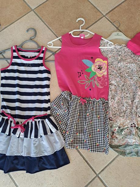 Mix oblečenia, 122–134