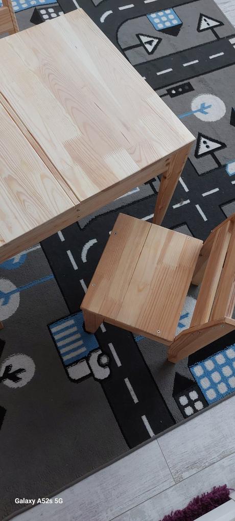 Detský stôl a stoličky, 