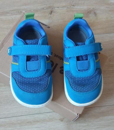 Be lenka, be lenka,23