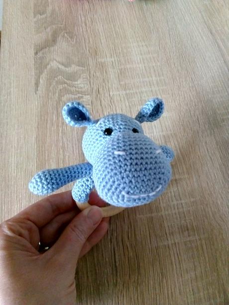 Hackovana hrkalka slon, hroch, zajko, 