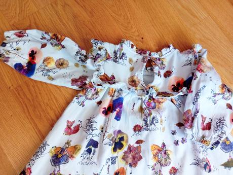 Dievčenské šaty, 92