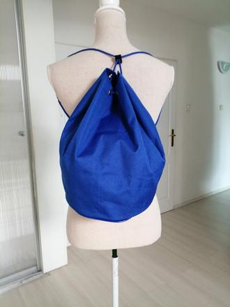 Ruksak modry univerzálny,